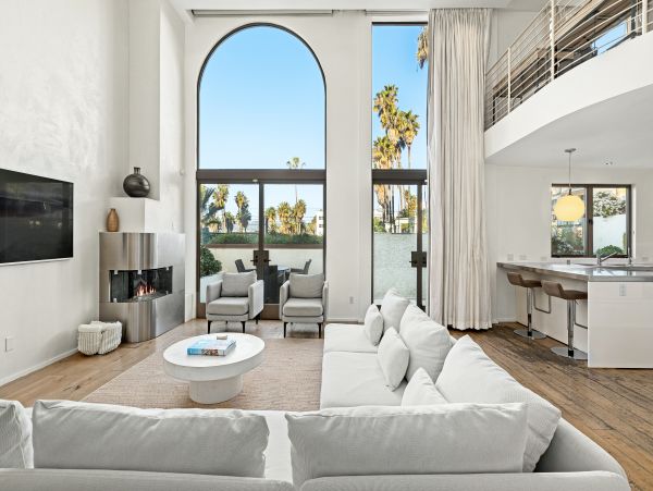 Los Angeles Home 1006654