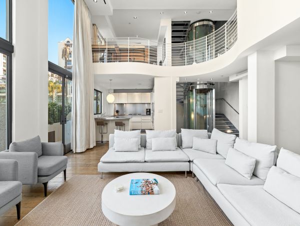 Los Angeles Home 1006654
