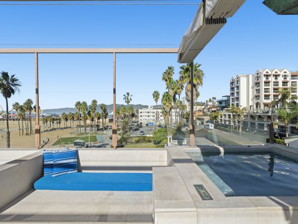 Los Angeles Home 1006654
