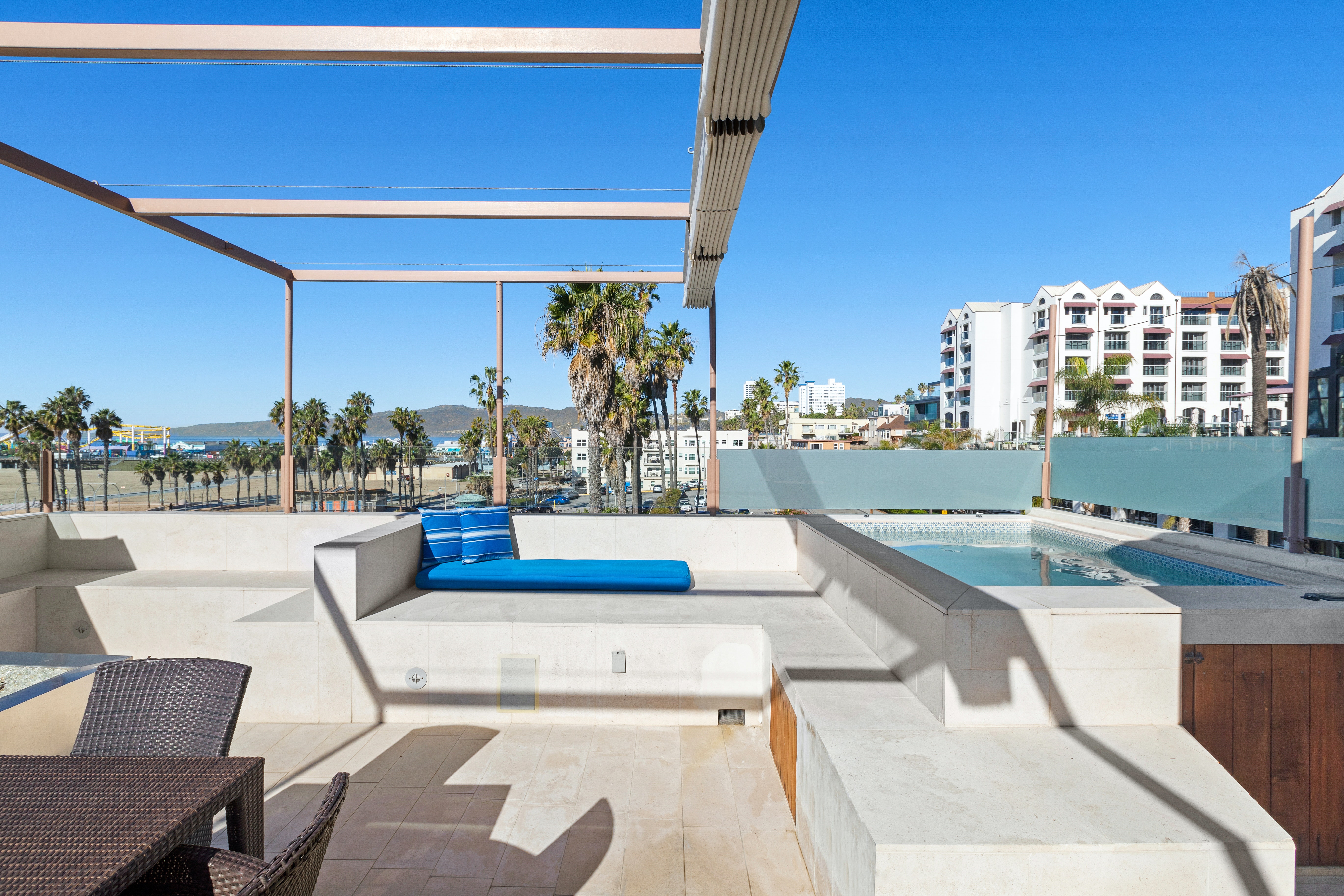 Los Angeles Home 1006660