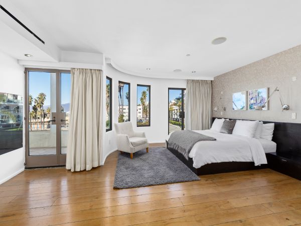 Los Angeles Home 1006660