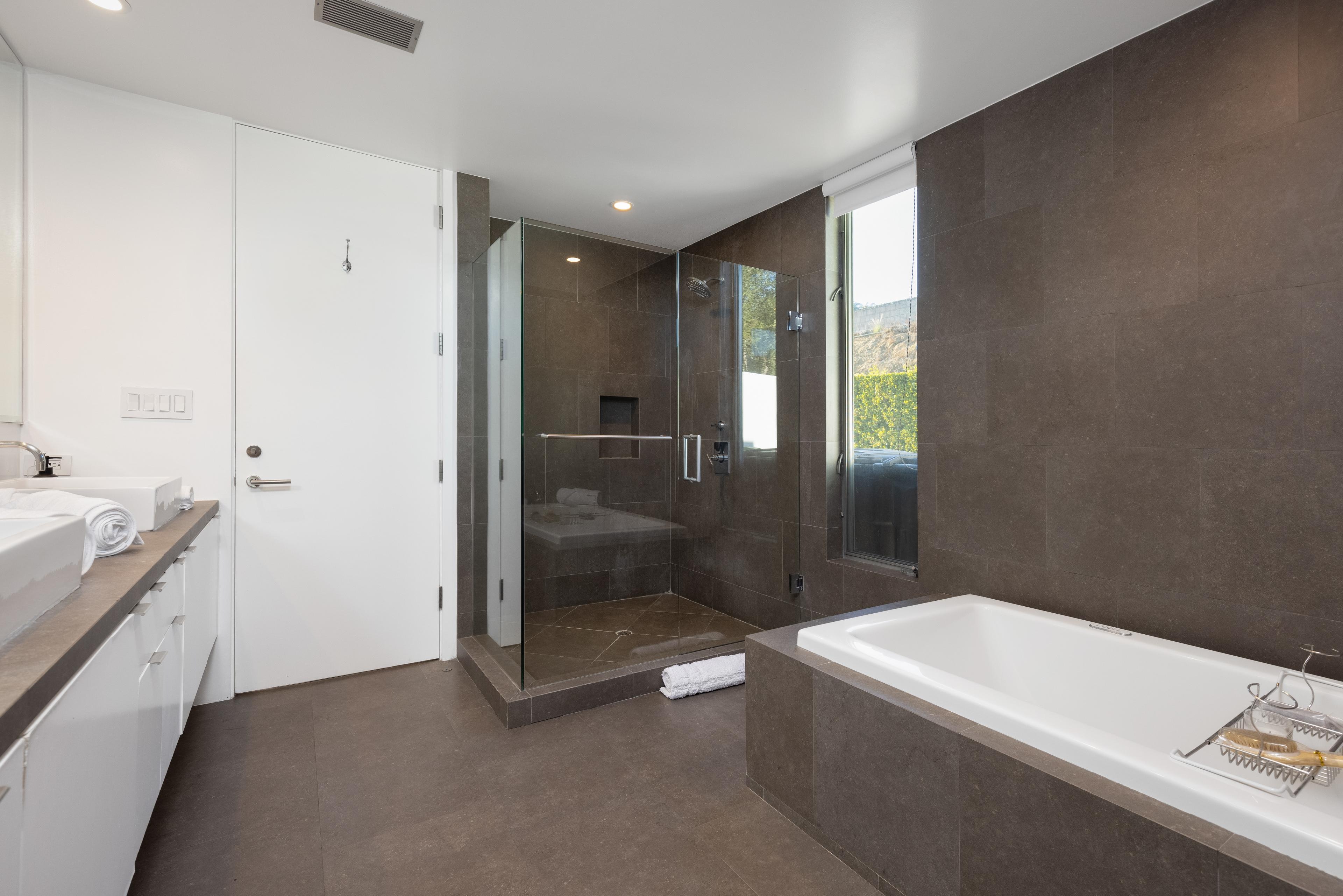 Los Angeles Home 1006671