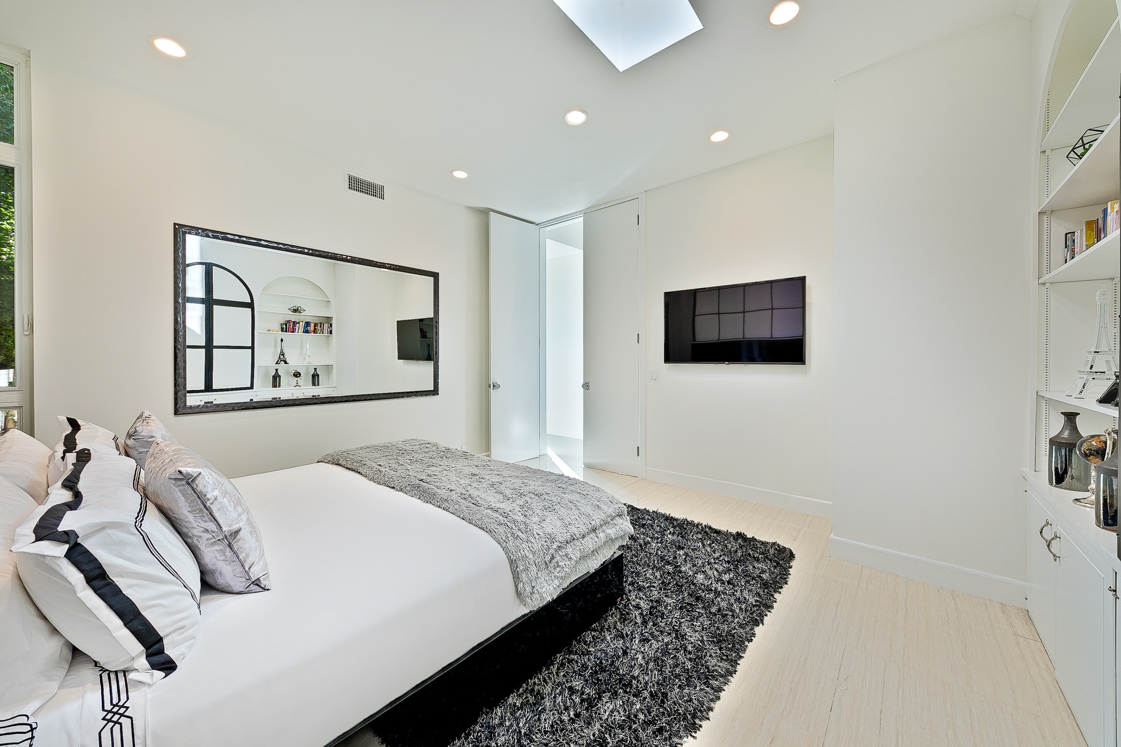 Los Angeles Home 1006677
