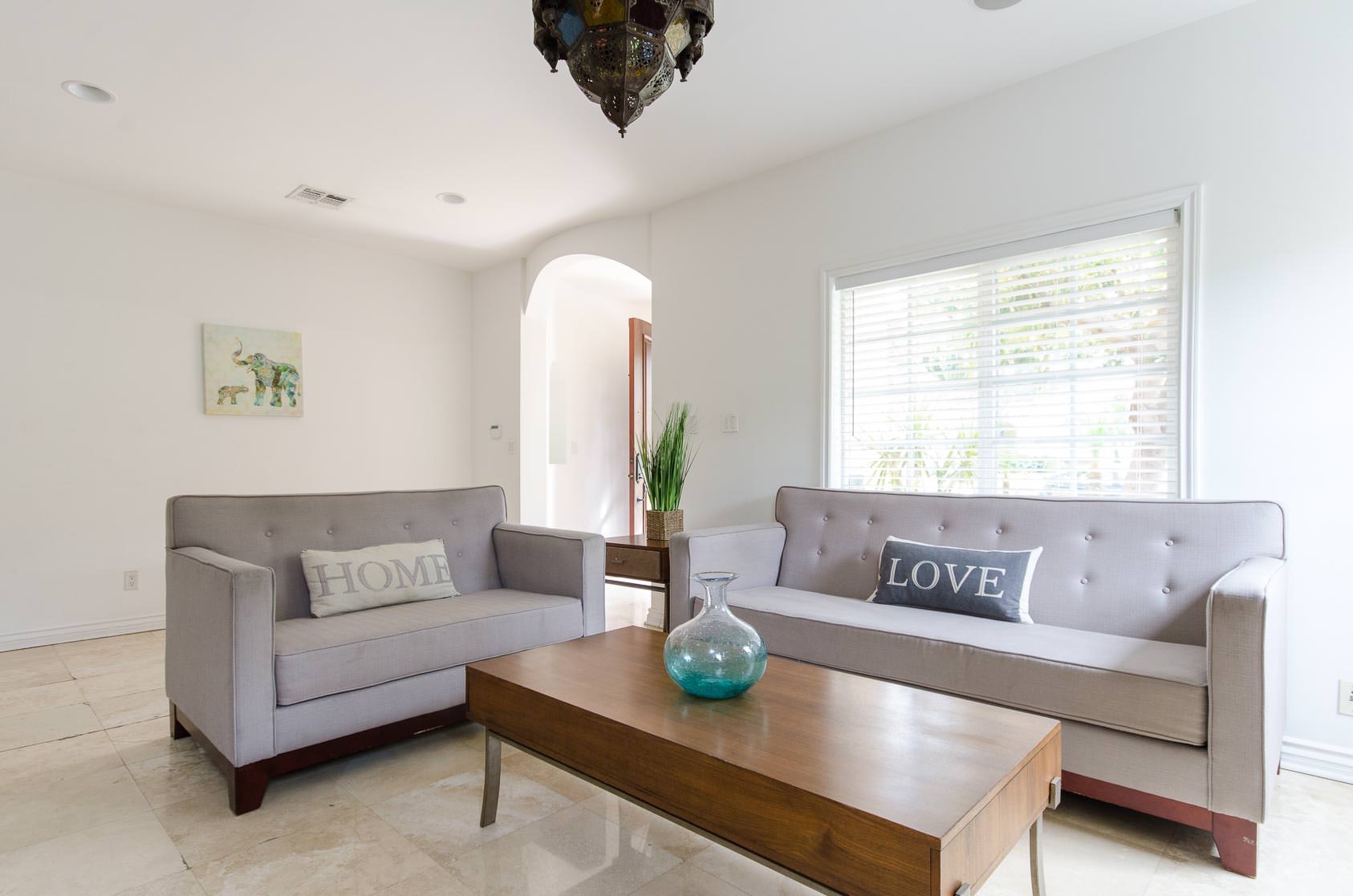 Los Angeles Home 1006680