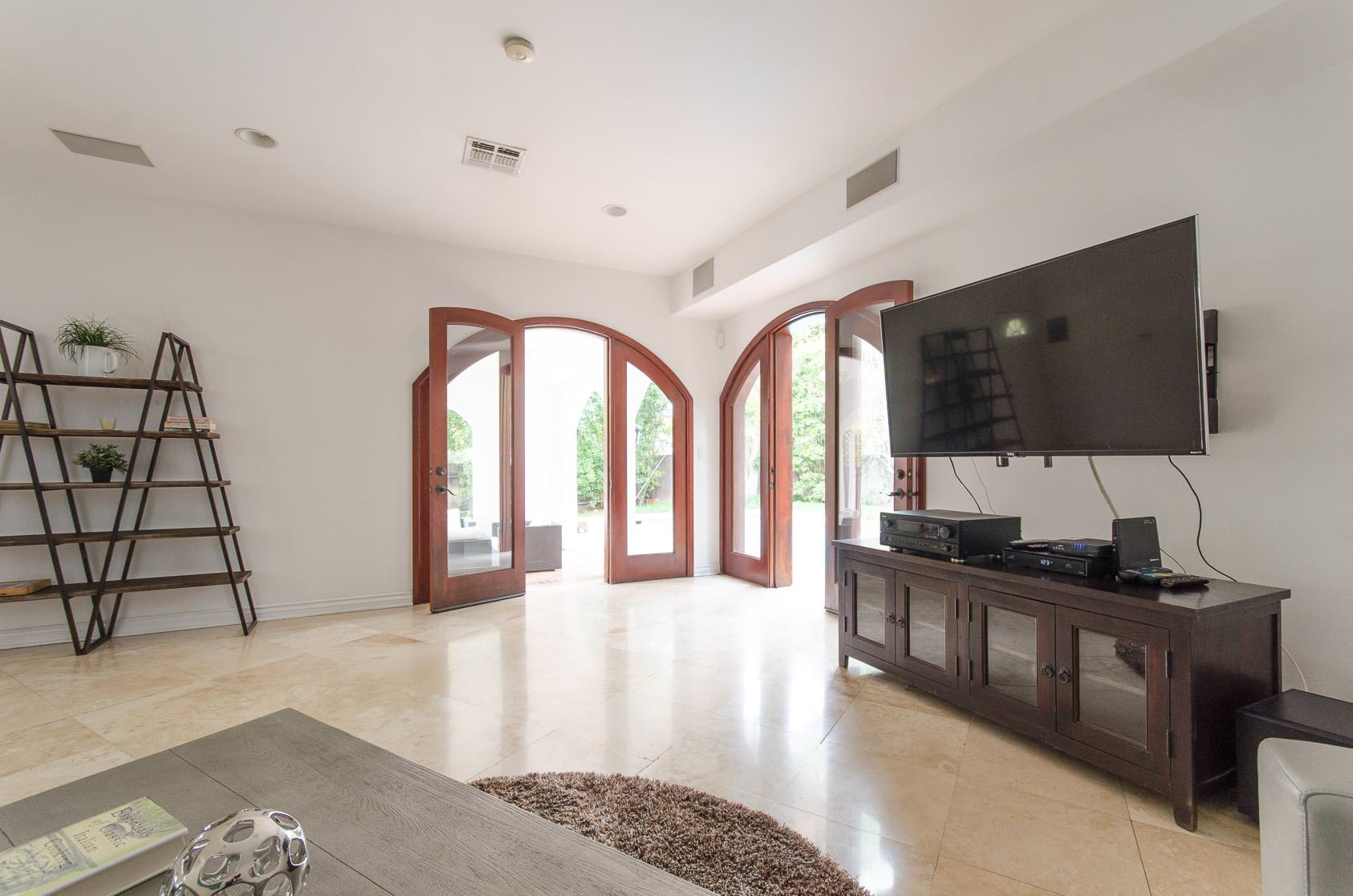 Los Angeles Home 1006680