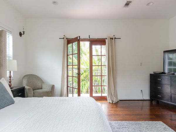 Los Angeles Home 1006680