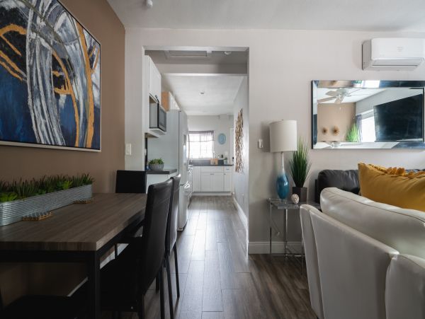 Los Angeles Home 1006694
