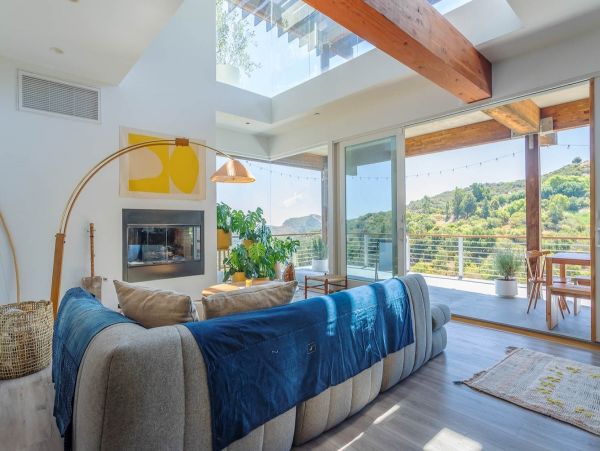 Los Angeles Home 1006695