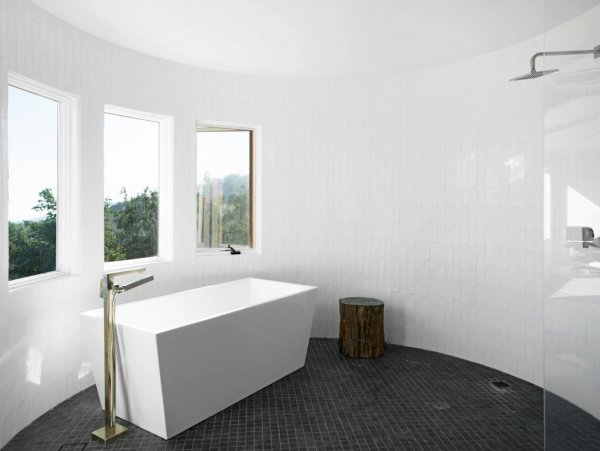 Luxury Five Bedroom Vacation Rental with Stunning Views