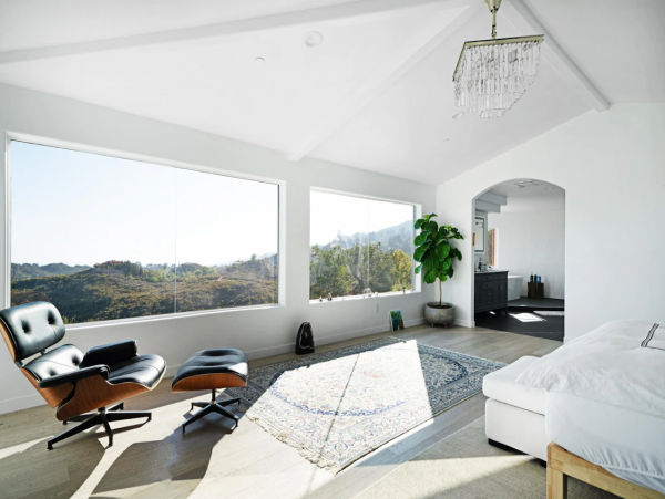 Luxury Five Bedroom Vacation Rental with Stunning Views