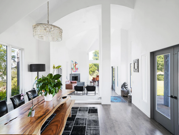 Luxury Five Bedroom Vacation Rental with Stunning Views