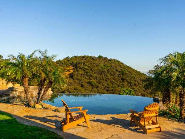 Luxury Five Bedroom Vacation Rental with Stunning Views