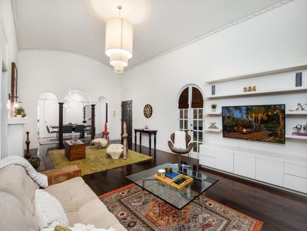 Los Angeles Home 1006700