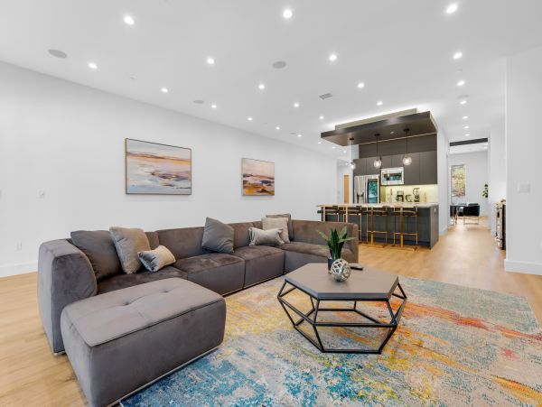 Los Angeles Home 1006701