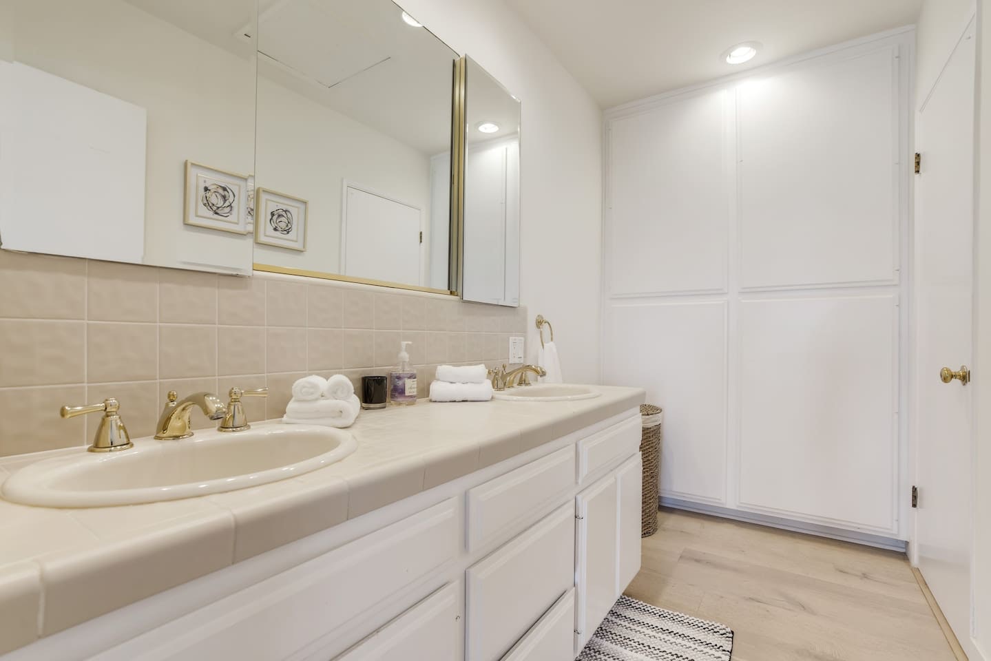 Los Angeles Home 1006703