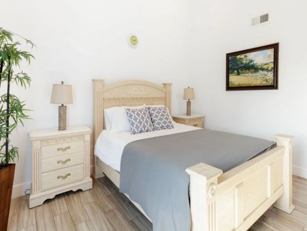 Los Angeles Home 1006704
