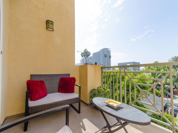 Los Angeles Home 1006712