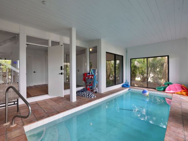 Beachfront 3 Bedroom Vacation Rental in Longboat Key