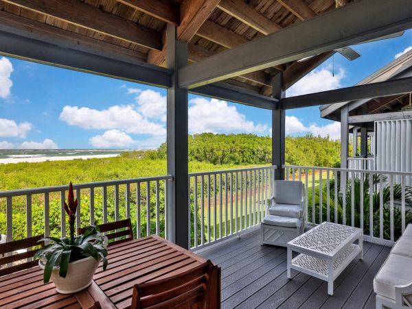 Beachfront 3 Bedroom Vacation Rental in Longboat Key