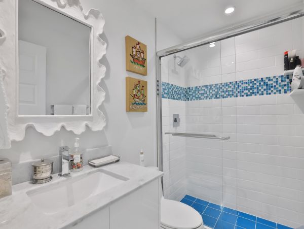 Beachfront 3 Bedroom Vacation Rental in Longboat Key