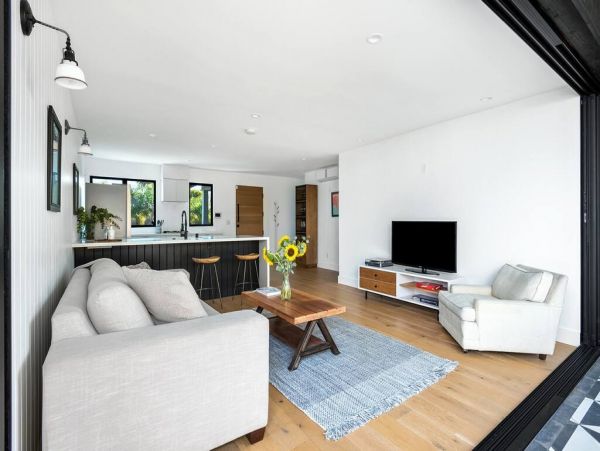 Los Angeles Home 1006735