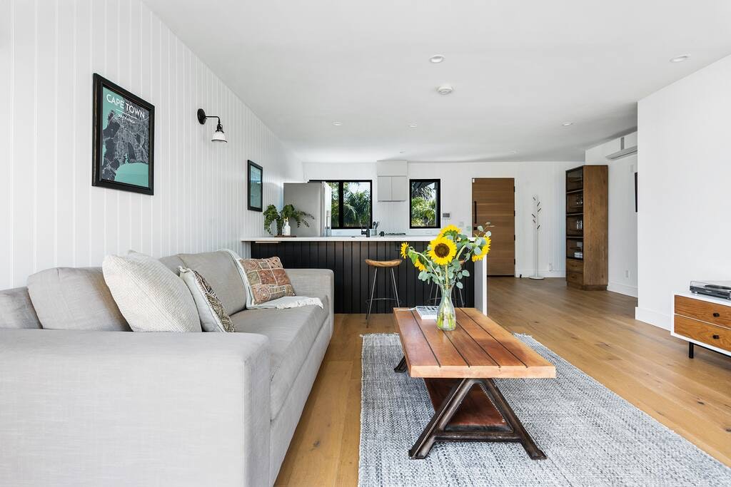 Los Angeles Home 1006735