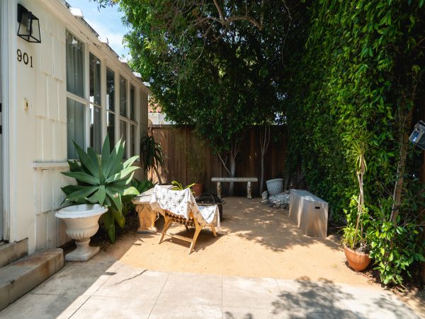 Los Angeles Home 1006737