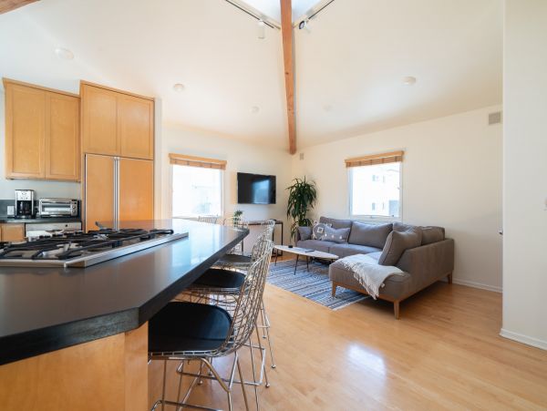 Los Angeles Home 1006743
