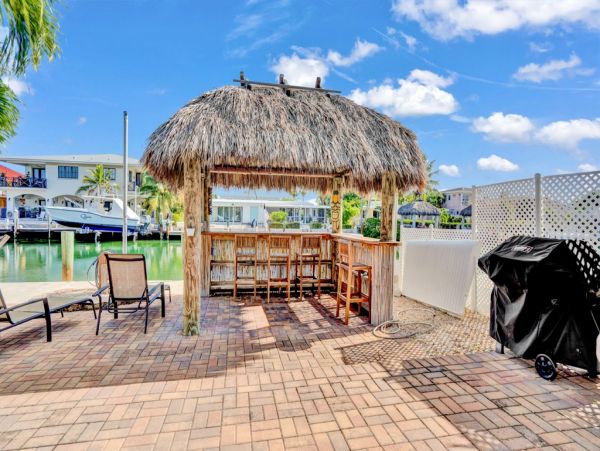 Key Colony Vacation Duplex Three Bedrooms Walk To Beach