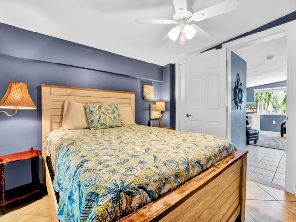 Key Colony Vacation Duplex Three Bedrooms Walk To Beach