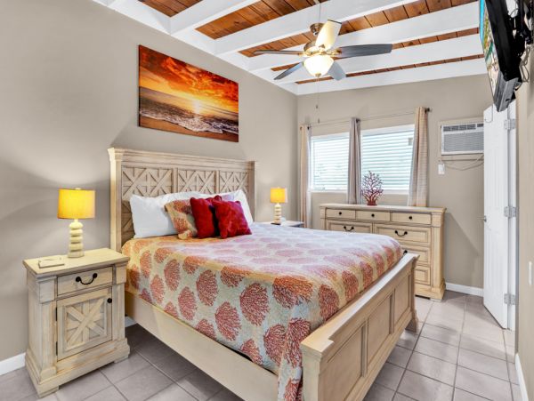 Key Colony Vacation Duplex Three Bedrooms Walk To Beach