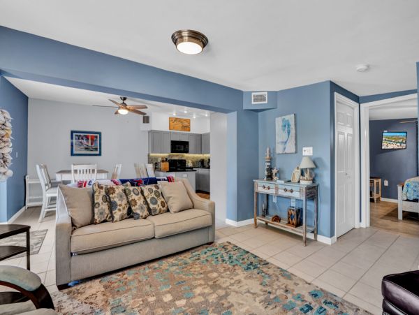 Key Colony Vacation Duplex Three Bedrooms Walk To Beach