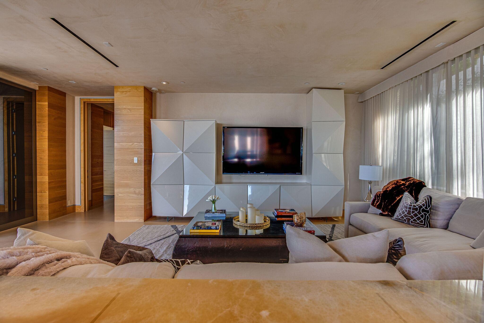 Los Angeles Home 1006747