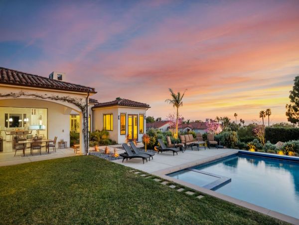 Santa Barbara Contemporary Vacation Home