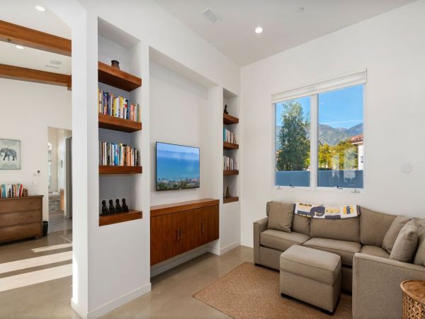Santa Barbara Contemporary Vacation Home
