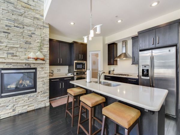 Brighton Home 1006776