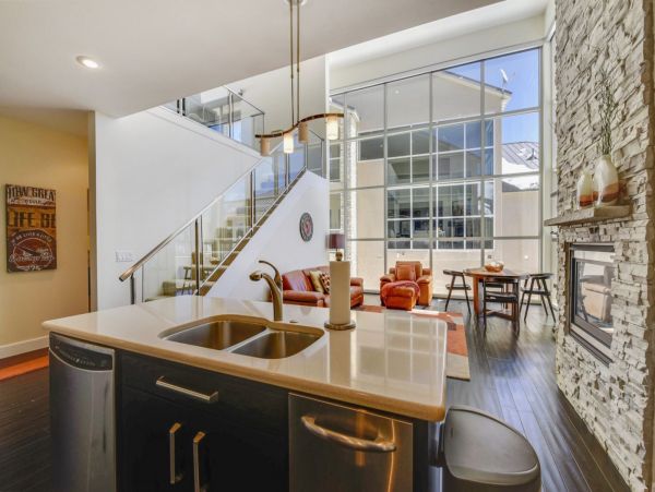 Brighton Home 1006776