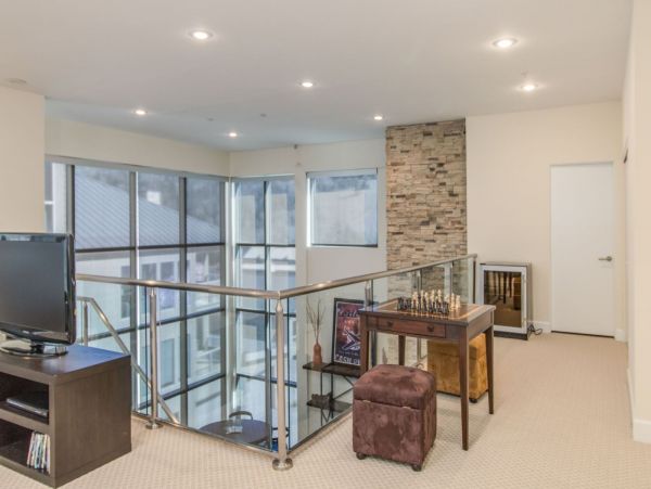 Brighton Home 1006776