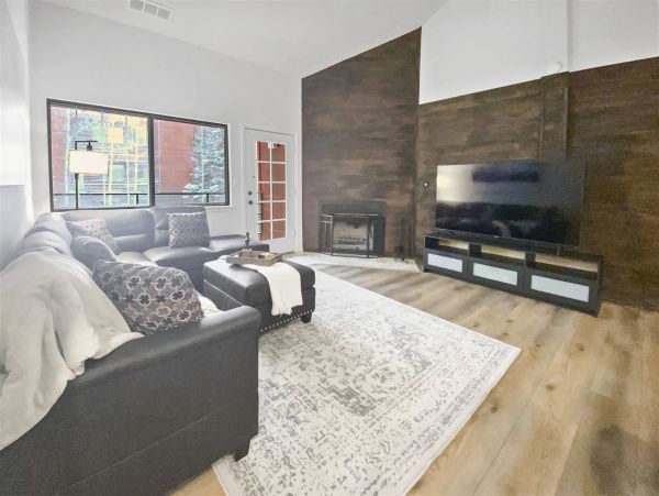 Brighton Home 1006780