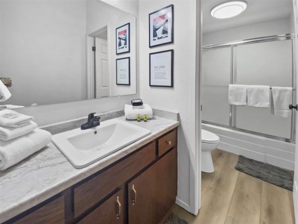 Brighton Home 1006780