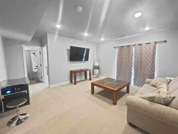 Brighton Home 1006782