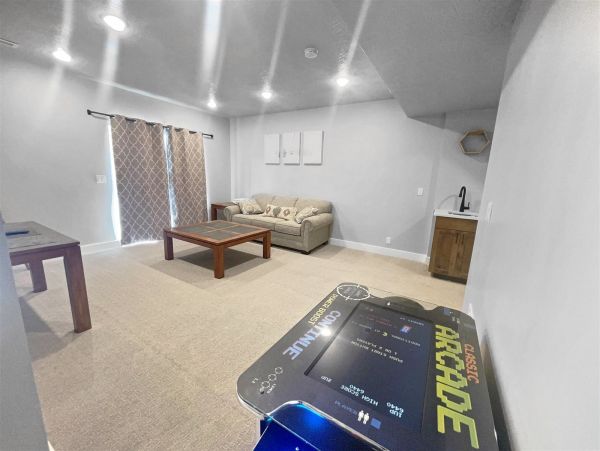 Brighton Home 1006782