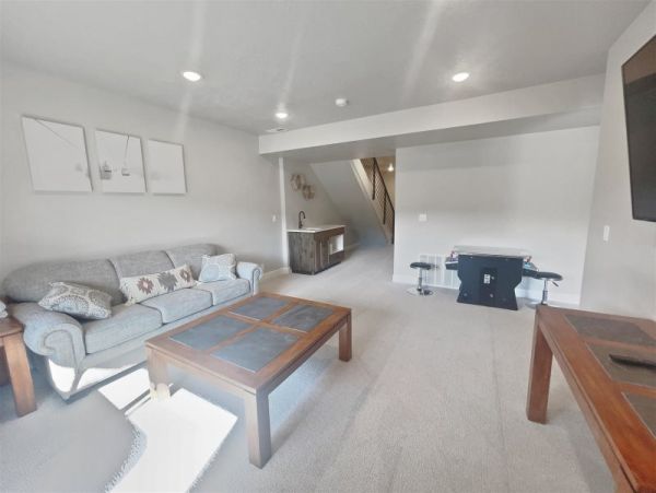Brighton Home 1006782