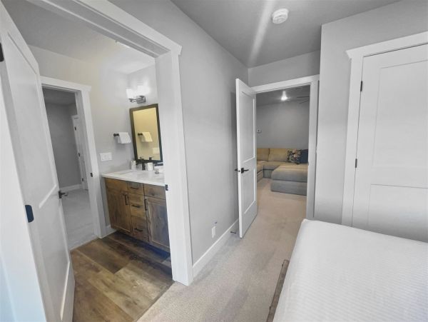 Brighton Home 1006782