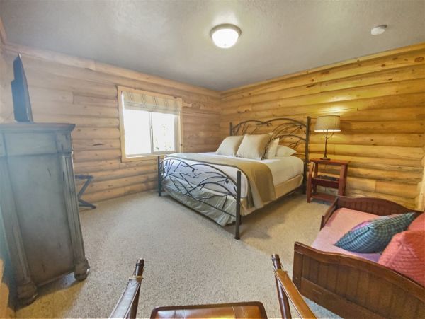 Brighton Home 1006793