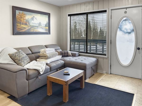 Brighton Home 1006797