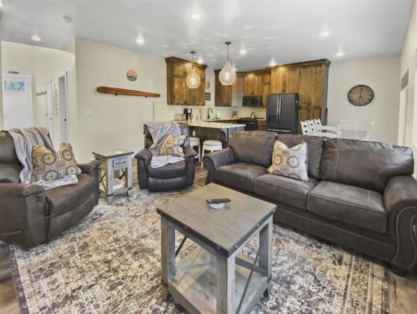 Brighton Home 1006800