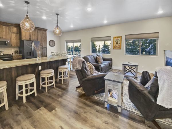 Brighton Home 1006800