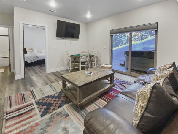 Brighton Home 1006800