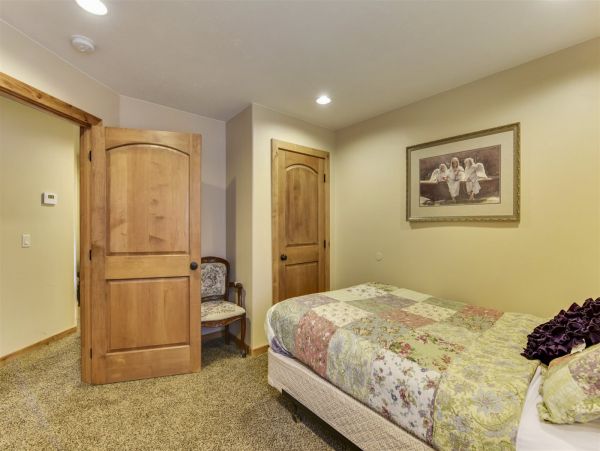 Brighton Home 1006802